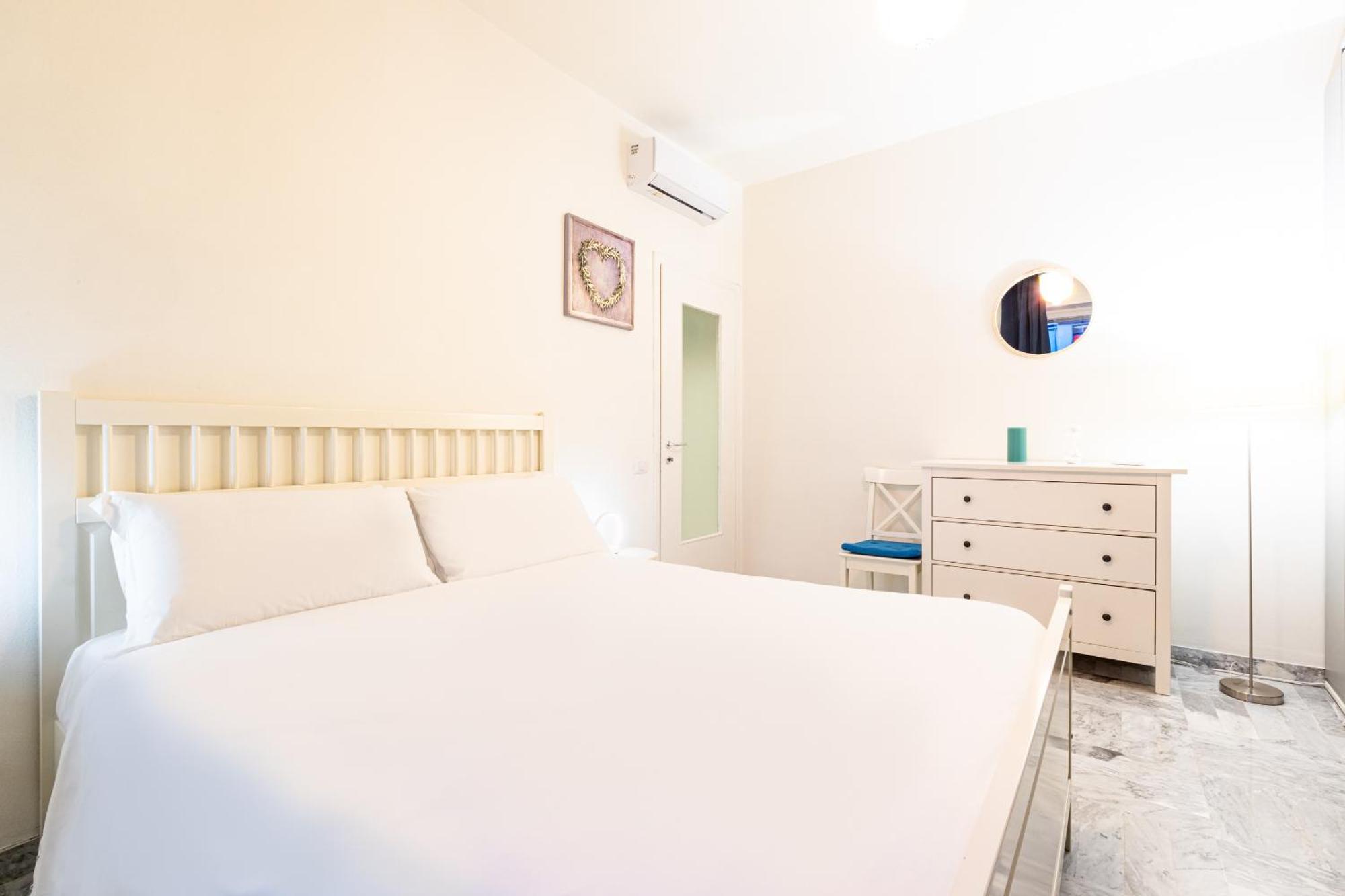 Piazza Gramsci Amazing Apartment With Balcony - Top Collection มิลาน ภายนอก รูปภาพ